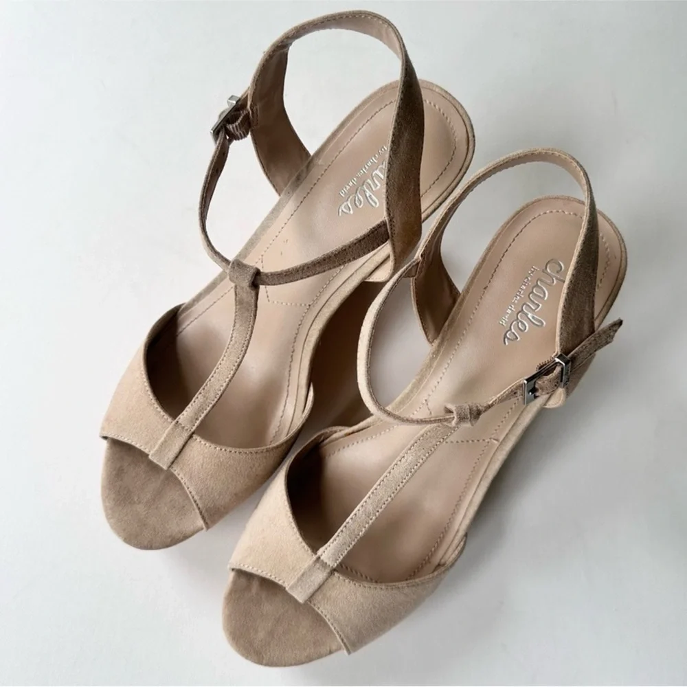 Charles by Charles David Latin Cork Wedge T-Strap Sandal in Nude Suede Size 8